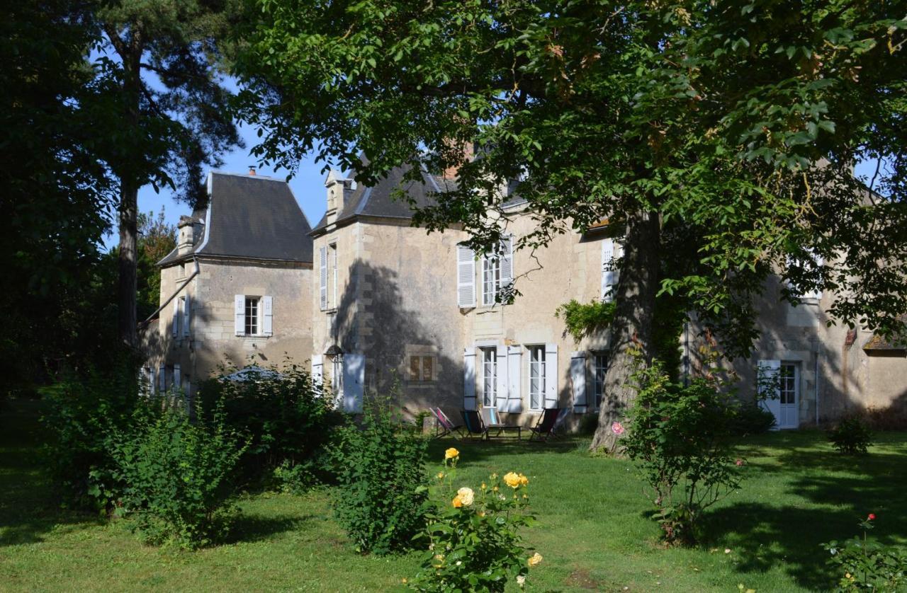 לינה וארוחת בוקר מונטרוי-בלה Manoir Du Bellay מראה חיצוני תמונה