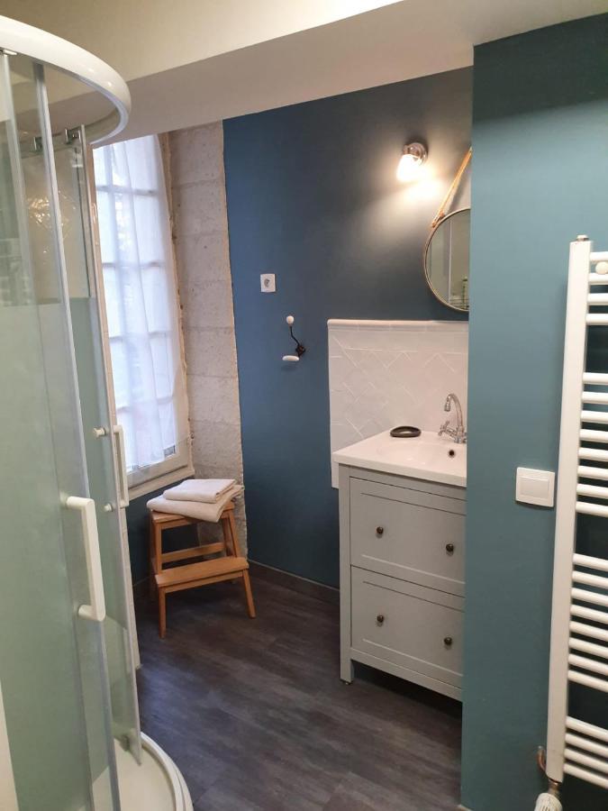 לינה וארוחת בוקר מונטרוי-בלה Manoir Du Bellay מראה חיצוני תמונה