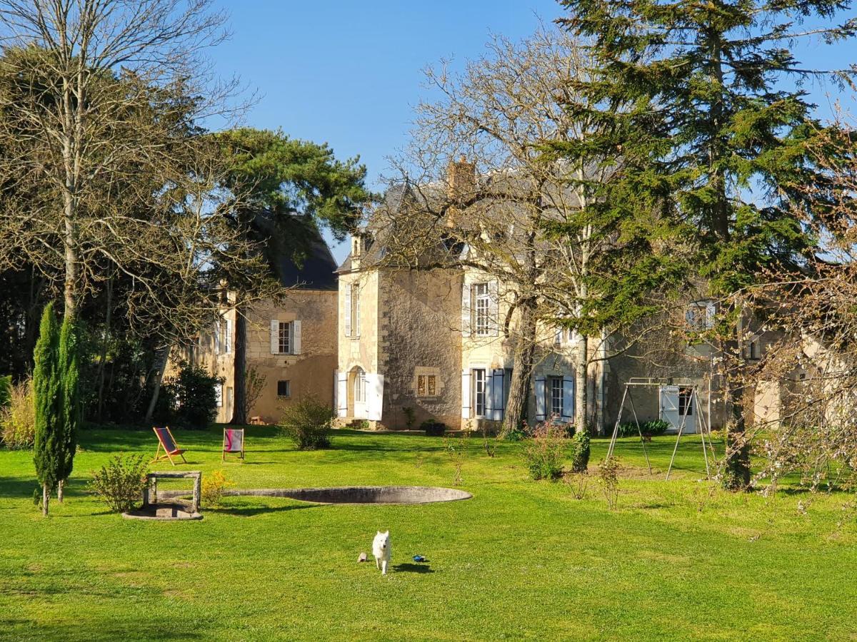 לינה וארוחת בוקר מונטרוי-בלה Manoir Du Bellay מראה חיצוני תמונה