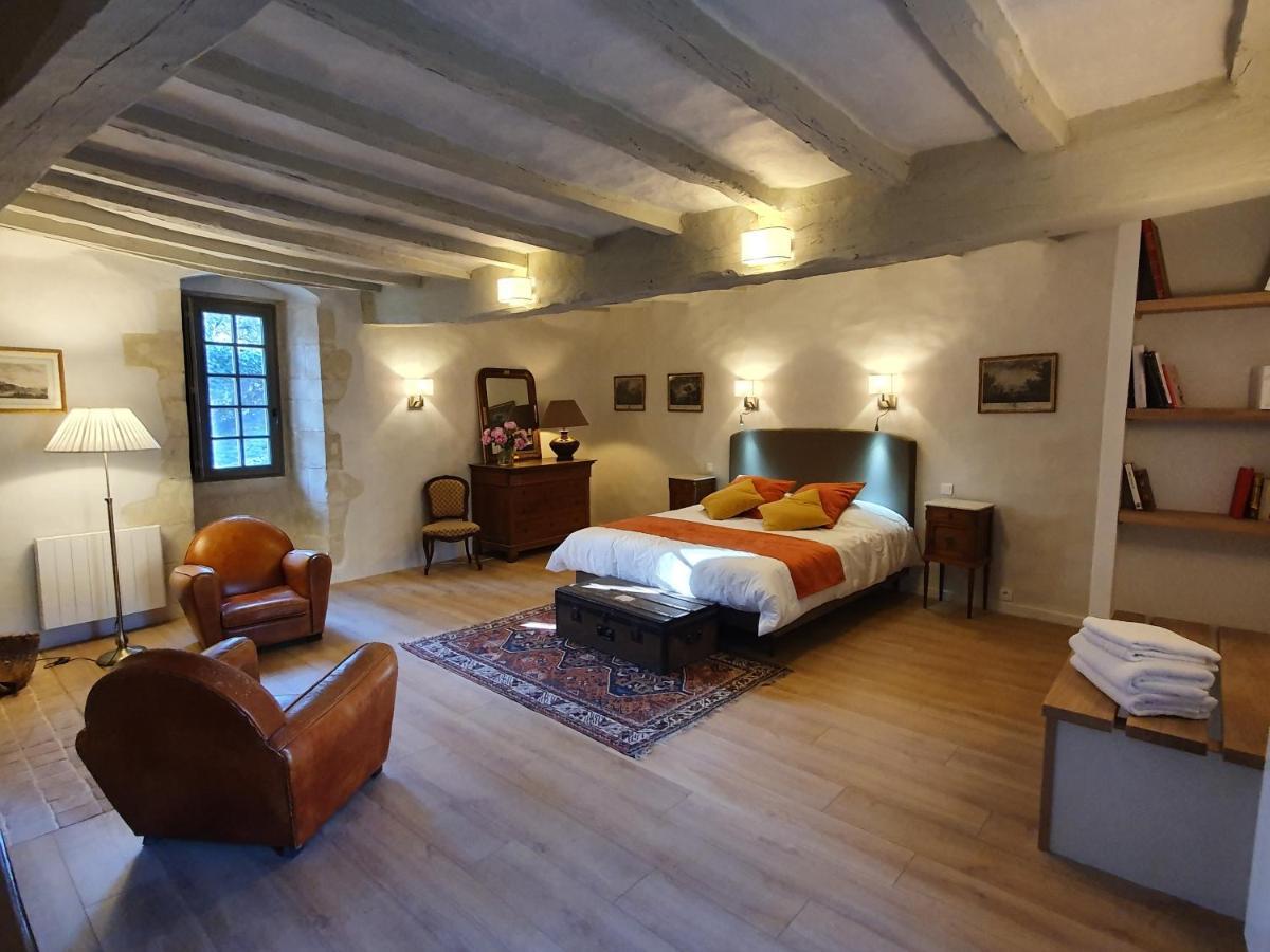 לינה וארוחת בוקר מונטרוי-בלה Manoir Du Bellay מראה חיצוני תמונה